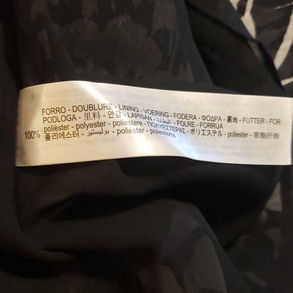 Zara Black & White Mini Floral Long Sleeve Sheen Ruffle V-Neck Dress Size XS NWT - Picture 4 of 5